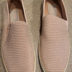UGG sammy Slip on